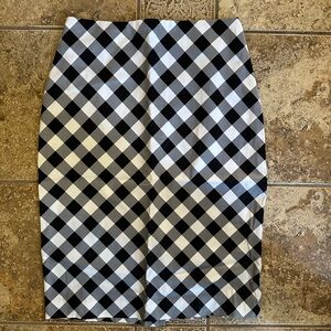New York & Company 7th Avenue Suiting Classic Black and White Checkered ✏️ Skirt